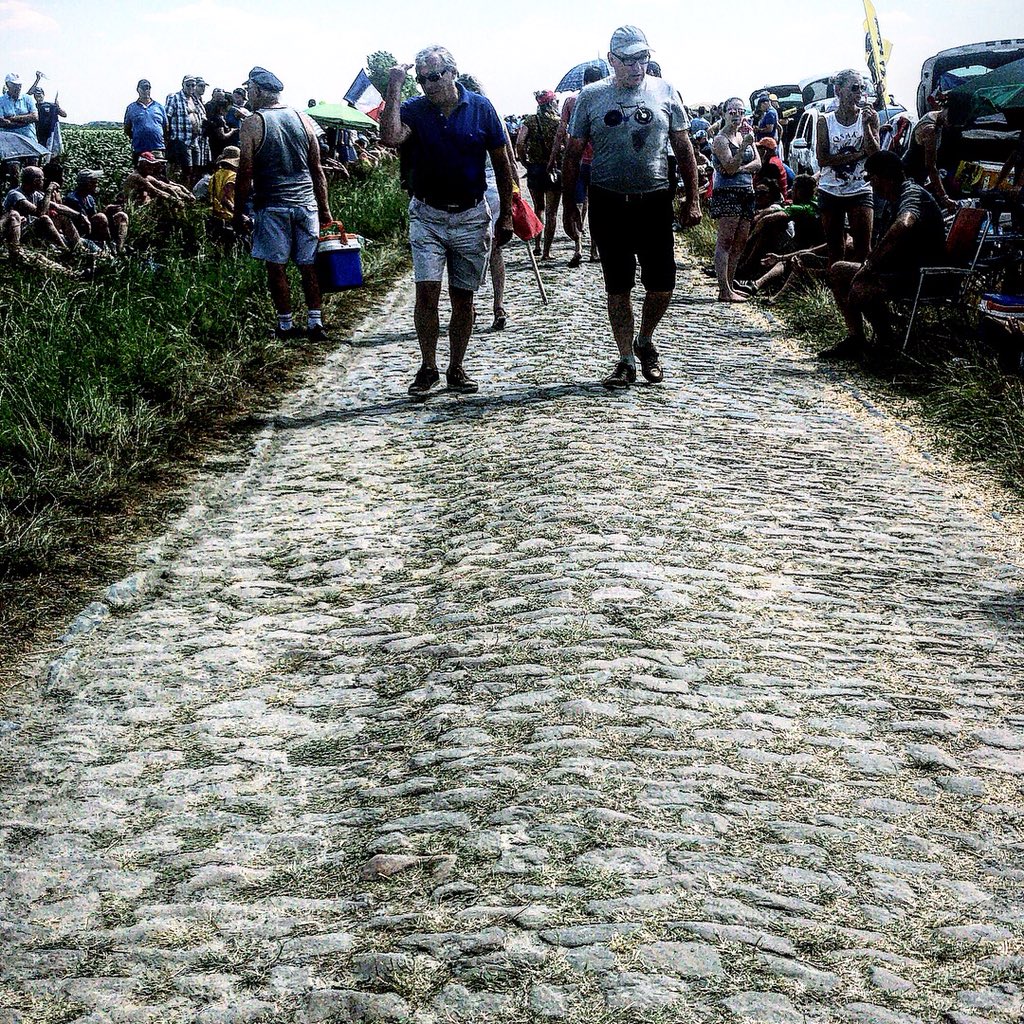 ingerombouts's tweet photo. Wát een dag🚴🏼‍♂️🙏🏻 #Tour2018 https://t.co/XwjN2BZxaM