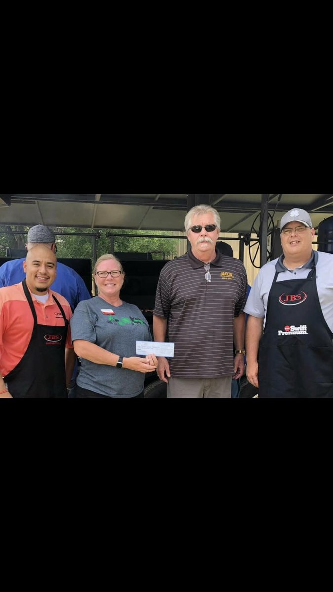 Special thank you to JBS Pork for their amazing donation to the Marshall Ciunty 4-H program! We are so very blessed to have amazing supporters of what we do here in Marshall County!
