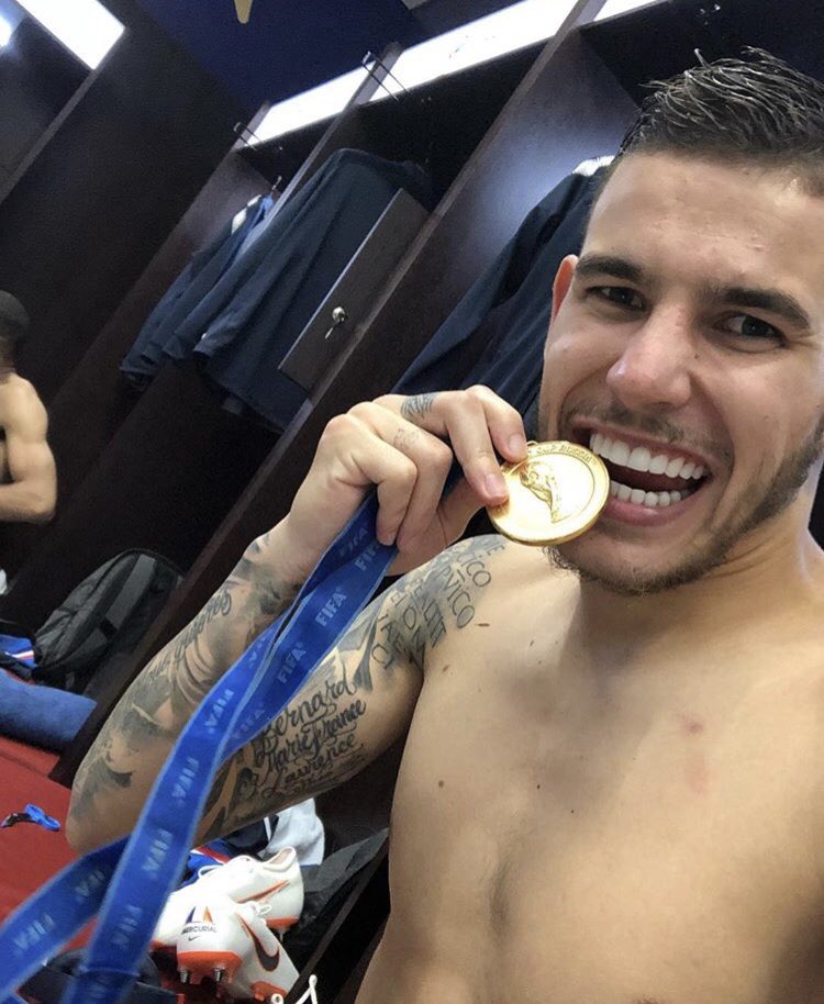 DiKuOkrW4AAt1zW.jpg:large