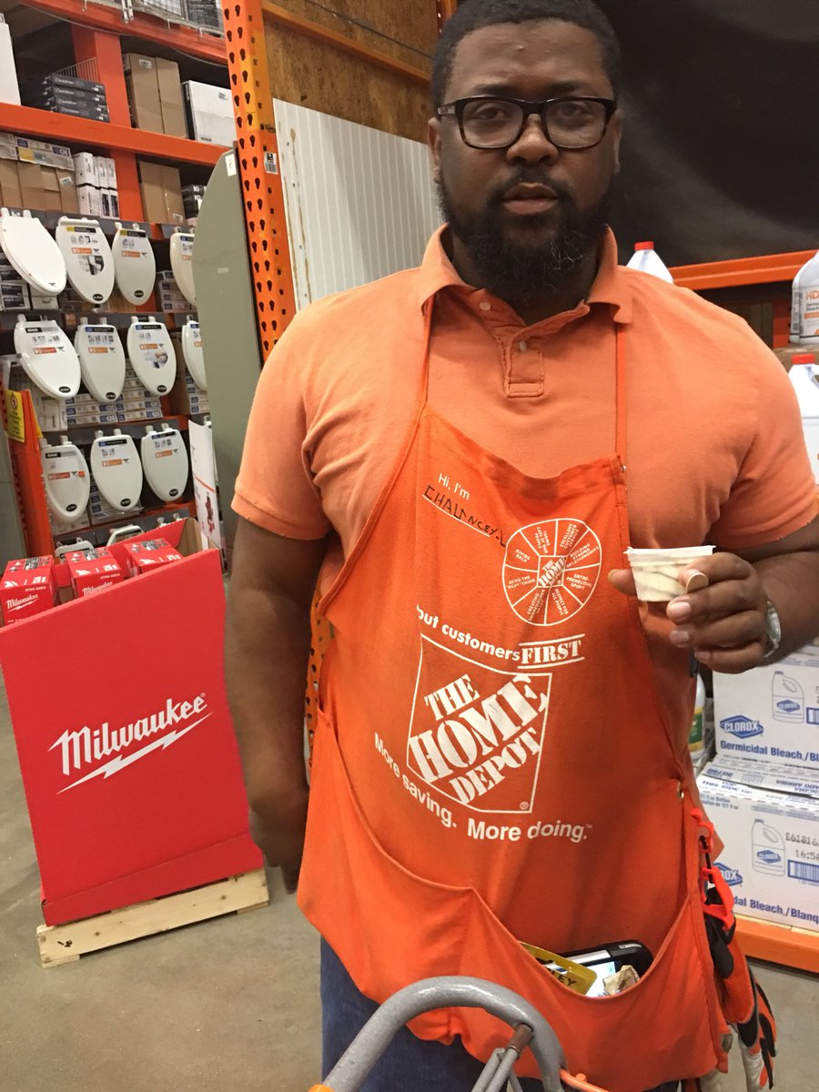 Hazming21's tweet photo. Because At Home Depot our associates put the “cream” in Ice Cream!!!!! Happy Ice Cream Day!!!!!#FunCommitee https://t.co/5vwvdaDybw
