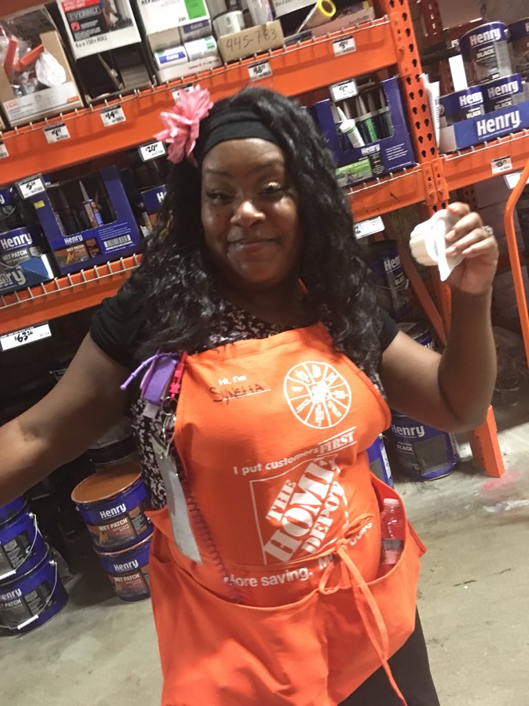 Hazming21's tweet photo. Because At Home Depot our associates put the “cream” in Ice Cream!!!!! Happy Ice Cream Day!!!!!#FunCommitee https://t.co/5wk5dwqgxv