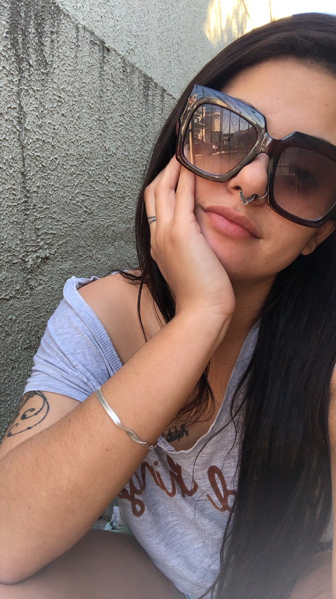 vitorya_emilli's tweet image. Quando você fuma um e evolui tempos kkkkk #poderdamente #autocontrole