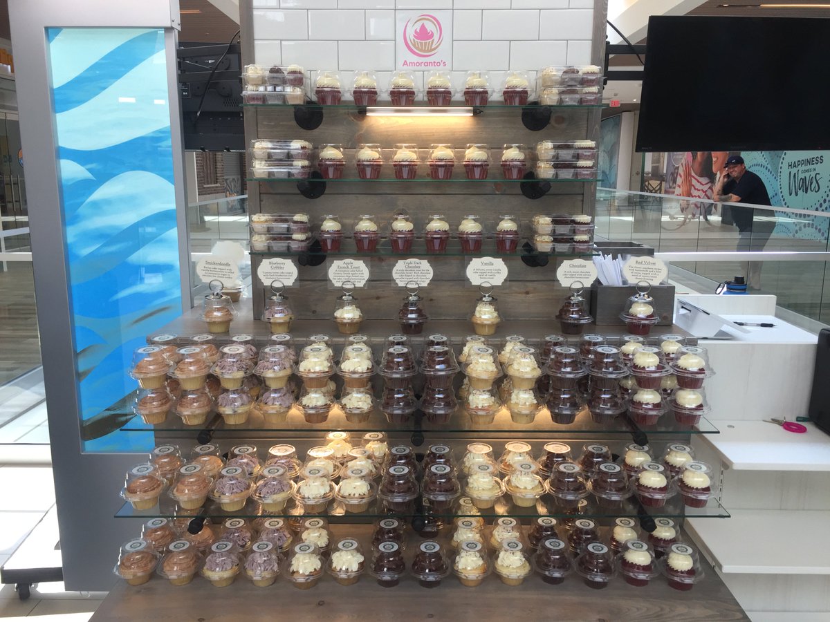 amoranto_s's tweet photo. Soft opening all week!  Try a cupcake.  Mention this tweet and receive $1 off regular price.  Help us get the word out by retweeting us.  Our Grand Opening will be July 22nd!  Please join us!  #thinkcupcakes https://t.co/ZyKm4ue05s