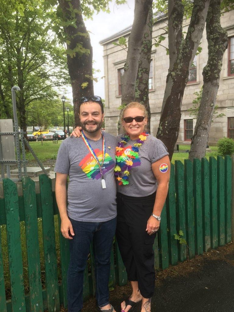 THDM02's tweet photo. Unifor Pride!! #Unifor #local2002 #uniforpride https://t.co/YvHDPjZZfc