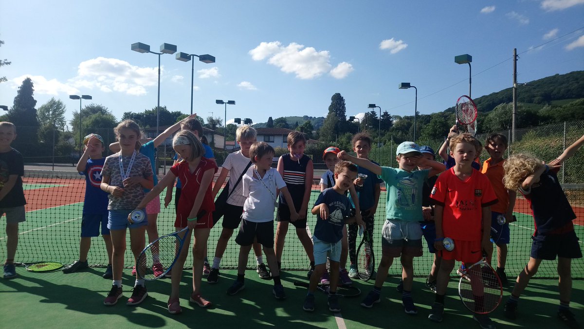 Amazing turn up for the Sytner Tournaments at Abergavenny Tennis Club this afternoon. Great 🎾 and a fun 💦 balloon game to finish. Congrats to U8 winners Rosie and Gethyn &amp; Runners up Evie and Mikael. U9 Winners Mia and Tomas &amp; Runners up Ava and Rory.