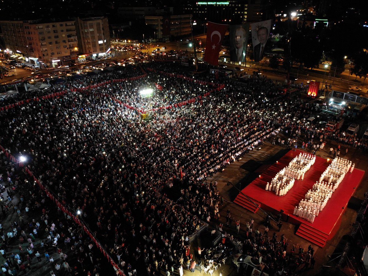 #Vatan nöbeti #Kocaeli’de devam ediyor. #15Temmuz’da Milli İrade Meydanındayız. #MiletinZaferi #DuaylaNöbetVakti