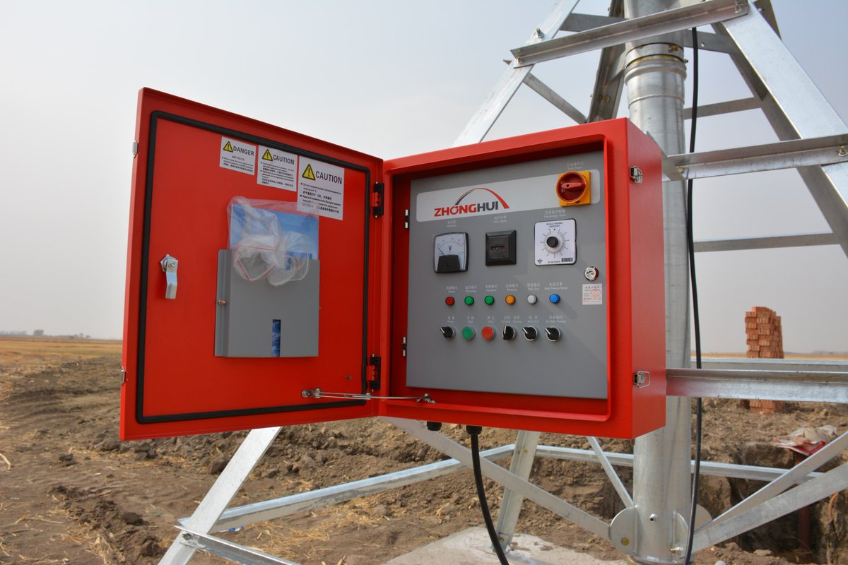 MapleYu7's tweet image. Smart  control panel