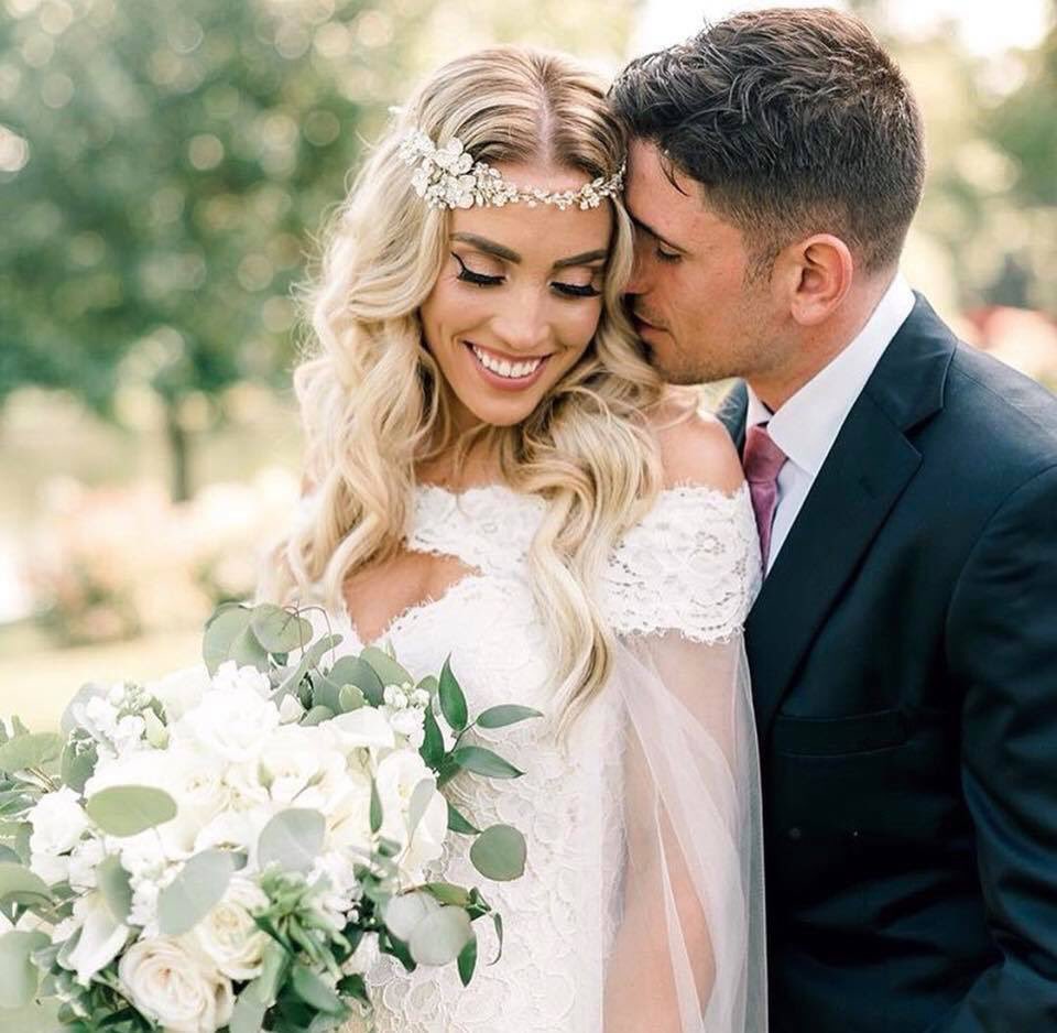 KrisBoyd425's tweet photo. Looking for a professional MUA for your wedding? My partner is the owner of “Call of Beauty On-Site Hair and Makeup Artists.” Feel free to book &amp; inquire on their Facebook and Instagram page ❤️ #Brides #Weddings #CLE #OhioMUA #LoveIsLove #OurThing #SupportSmallBusinesses #RT https://t.co/x5H8WjeNGN