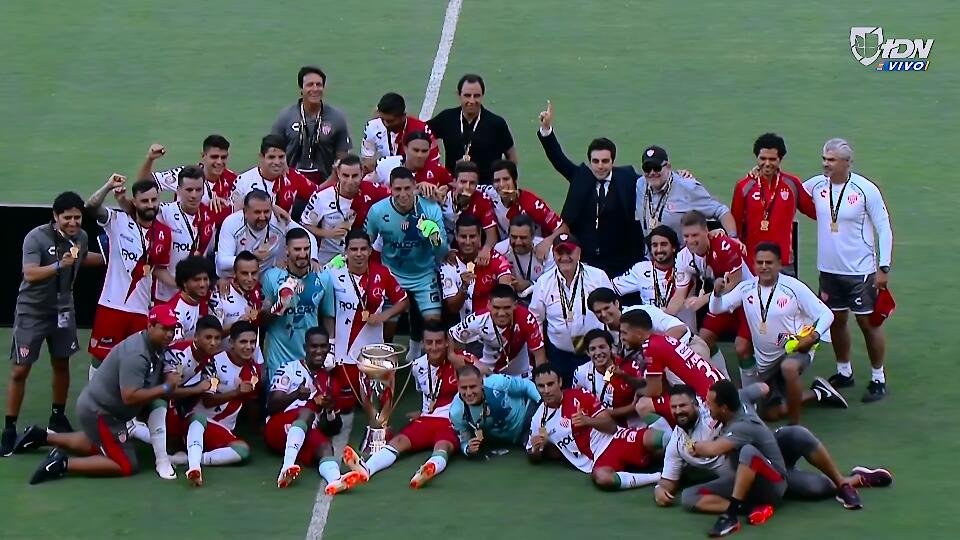 PerfilesPoli's tweet photo. Felicidades @ClubNecaxa por el campeonato @Matiasf_14 https://t.co/TLQv9XQJ7J