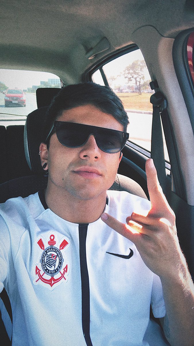 joaopauloz_'s tweet photo. A copa acabou, agora tem Corinthians rapá!!!! 🤟🏻⚽️ https://t.co/aDlfeg3uSf