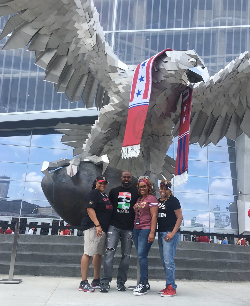 Pregaming on the Front Porch like we do in the Dirty South!
#ATLUTD 
#UniteAndConquer
