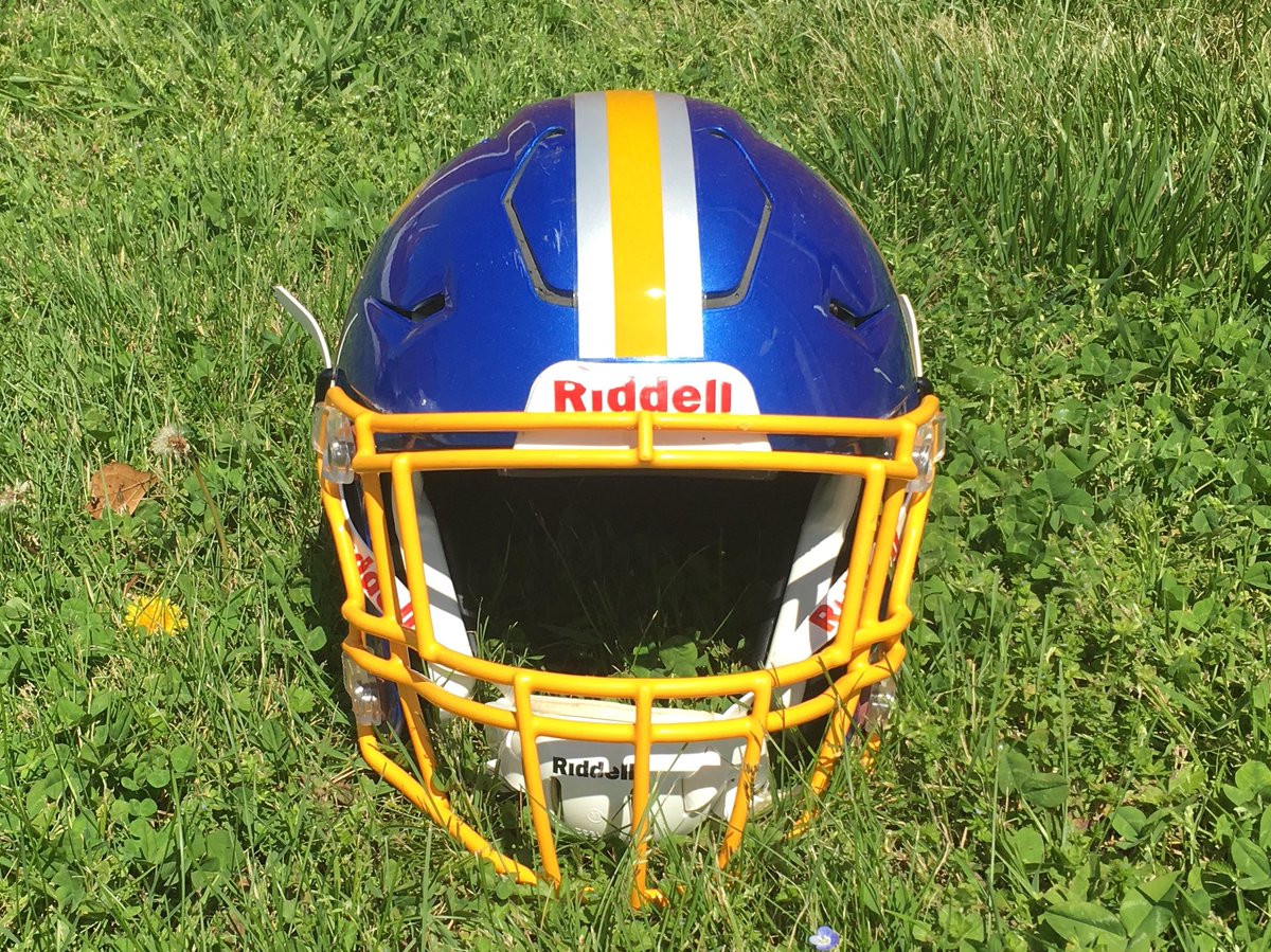 Sweetwater_FB's tweet photo. @CfieldsVFL @VolsUniHistory We are recreating our helmets from 1993 this season to celebrate the 25 year anniversary of their state championship. https://t.co/09gGIz6ZX1