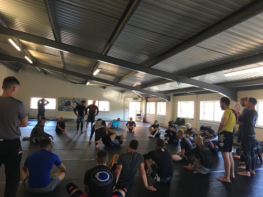 KingstonJits's tweet photo. Fantastic seminar with Kit Dale today! Learning no-gi gripping concepts and gaining a deeper understanding of Kit’s conceptual approach to teaching jiu jitsu. Really can’t recommend him highly enough to anyone thinking of booking him!
#kitdale #jjblondon #jiujitsu #bjj #kingston https://t.co/HocyADL02F