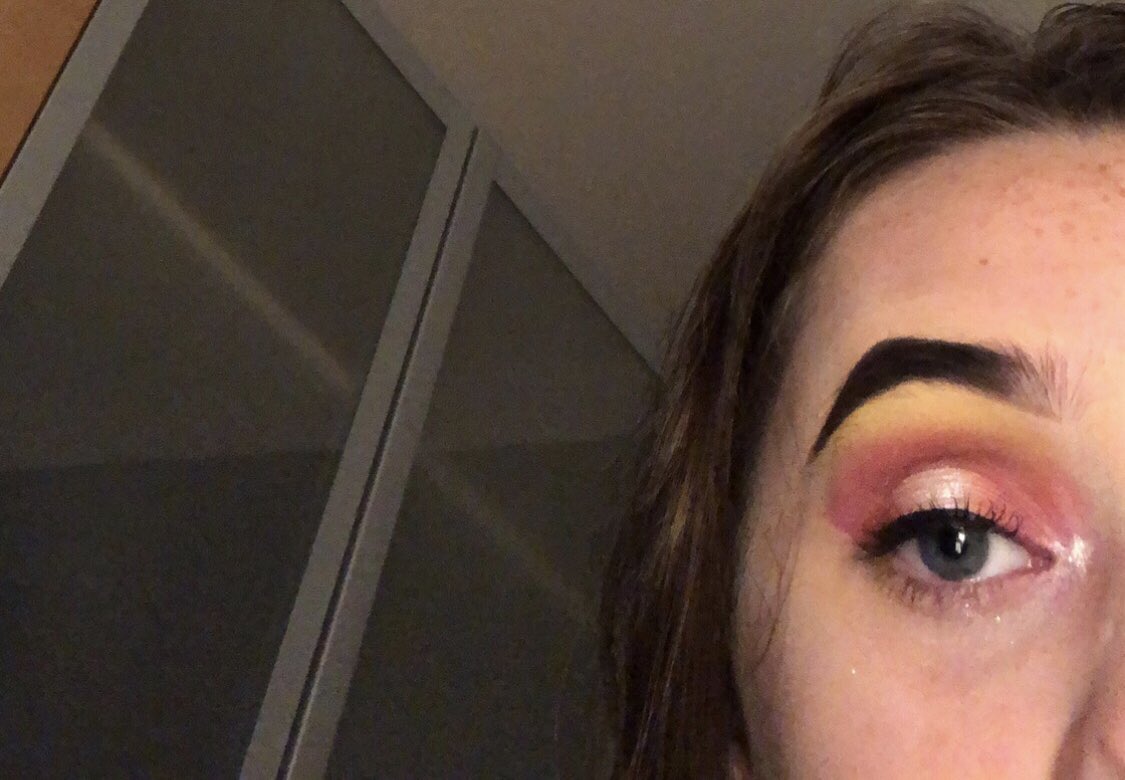 Devon64778626's tweet photo. Pink lemonade sunset💓💓 #eyeshadow #makeupbyme #morphepallet #AnastasiaBeverlyHills https://t.co/BwPLYv1VyC