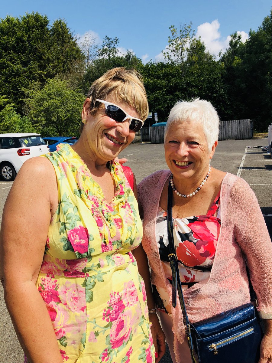 LleisCwm's tweet image. Diolch i bawb am eu cefnogaeth heddiw #elw #mind #cacennau