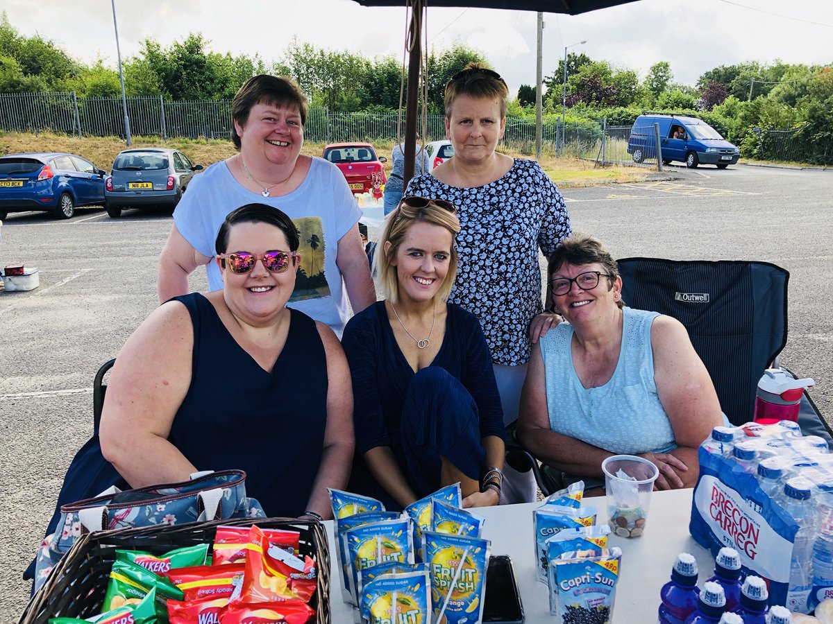 LleisCwm's tweet image. Diolch i bawb am eu cefnogaeth heddiw #elw #mind #cacennau