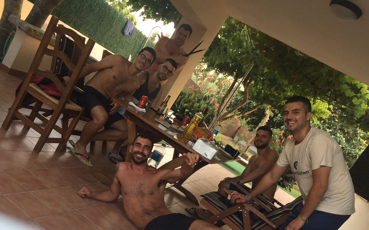 MdvPablo's tweet photo. Las Islas Baleares me enamoran de todo! @TurismeBalears. Con ganas de seguir el futbol Balear @EsportsIB3 en la próxima temporada y disfrutar de la vuelta del @RCD_Mallorca a #2ADiv https://t.co/lLWaeW2XuC