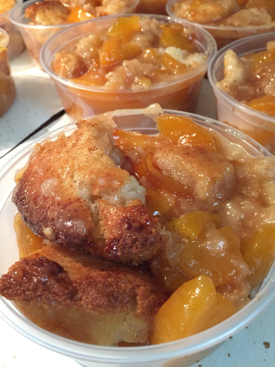 chefkellsnc's tweet photo. Peach Cobbler
#kellskakery #chefkells https://t.co/u78jL6JCmU