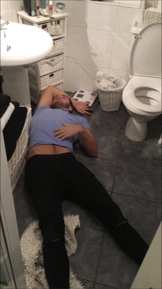 Benjwinst's tweet photo. Love island drinking game: every time Georgia says “loyal” you drink..

Me :    #loveisland https://t.co/WrfoEdsdWI