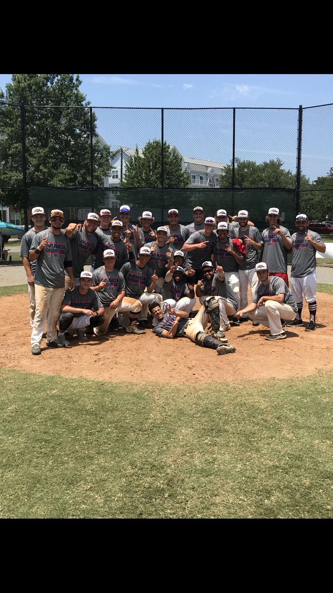 Baseball_GU's tweet photo. Congratulations to @dylandebrouwer and the rest of the Vipers on winning the MACL.  Way to represent #GUBaseball. Proud of you guys! https://t.co/eM74ZiZdpc