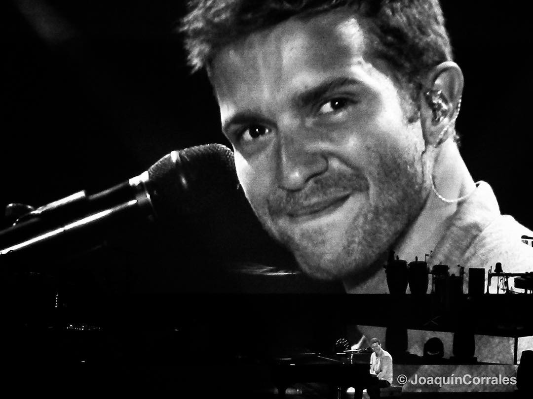 TuMedio's tweet photo. Nos unimos porque no tenemos ninguna duda que desde hace mucho tiempo @pabloalboran merece un @LatinGRAMMYs #AlboránMereceElGrammy https://t.co/9I39IEQ5Hx
