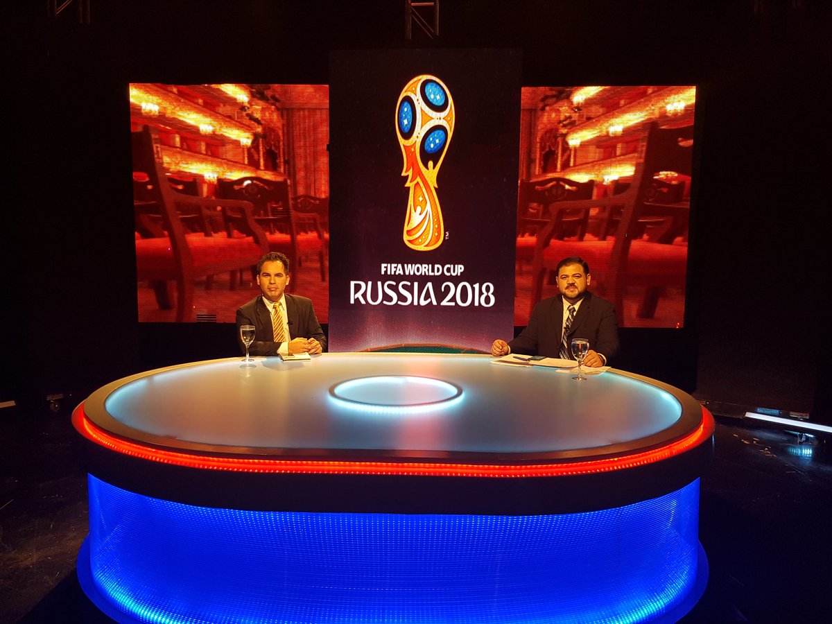 cachetemolas's tweet photo. Finalizo #sentirusia2018 Un gusto trabajar con estos capos @DaRosaRuben @JoseLChilavert_ @NelsonReneOk @carlincorrea @DieRubin @Ernestosinhache Gracias Peruca Cesar Elvio Telmo Nestor y todos los perros del canal x lograr este producto
CAMPEONES INVICTOS @Telefuturo
FELICIDADES https://t.co/1Pk3avLe45