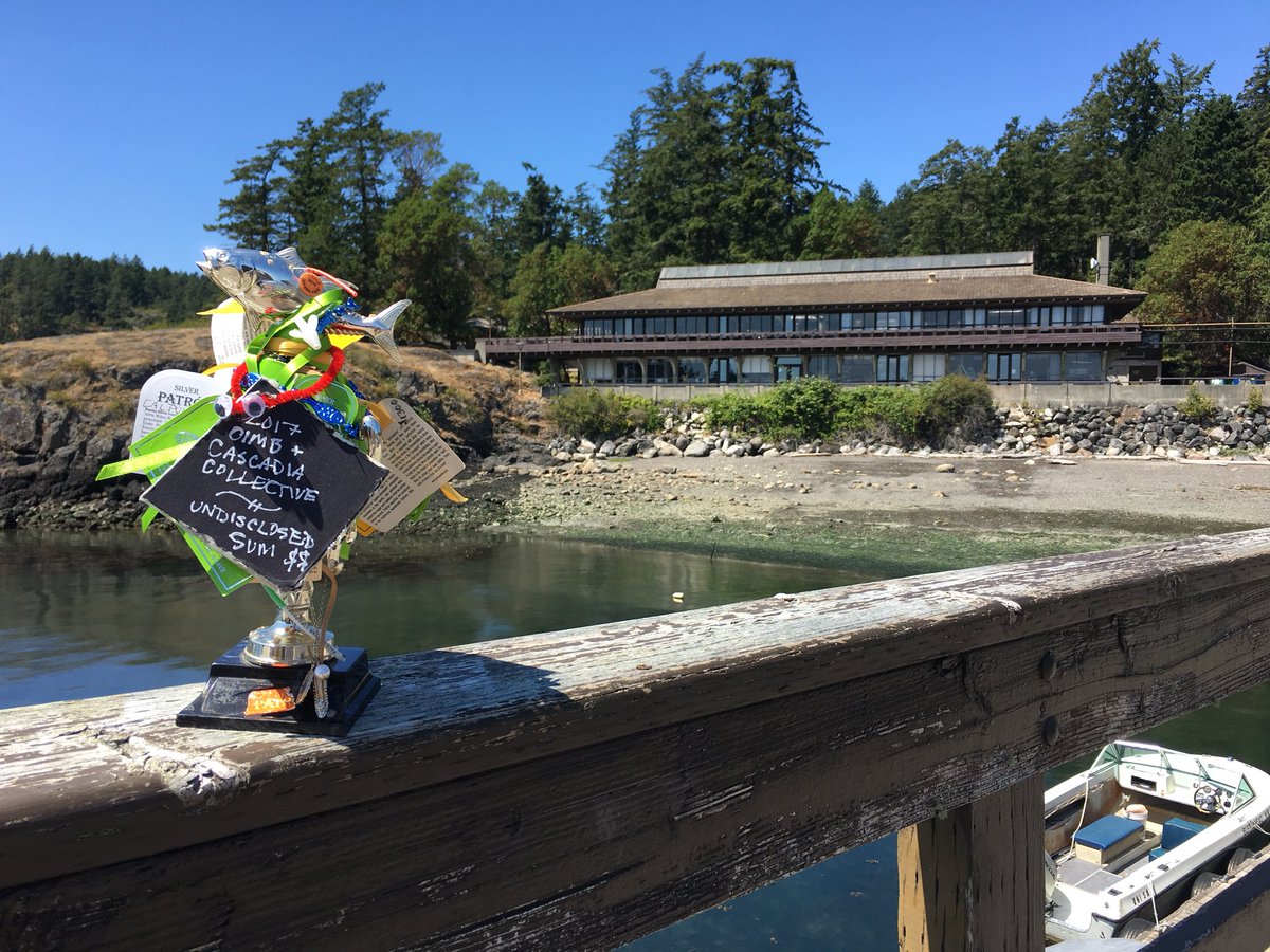 awegalloway's tweet photo. The #WSN2017 #CascadiaCollectiveTrophyTour continues: the infamous @MarineBiol_FHL. Where will the trophy go next? #YouKnowYourMarineStationWantsTrophyBraggingRightsIn2018 https://t.co/OxO2AiBvdz