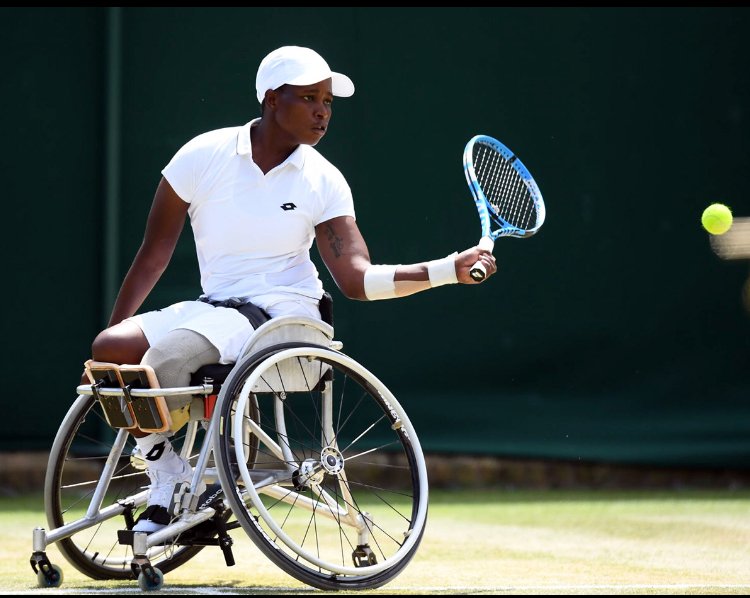 She travelled alone to play her debut Wimbledon tournament. She had to assemble her wheelchair alone. Had no coach with her and no practise partners. It was her first time playing on grass. She won her debut match at #Wimbledon2018. She is Kgothatso Montjane, SA wheelchair player