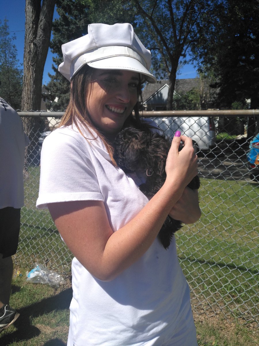 NOWMaconezie's tweet photo. We found a group of people playing baseball and stopped in to say hey! Not just that, but we met the sweetheart you see below (her name is Murphy!!!) #1023NOWRadio #NOWTrucksicle @NOWTrucksicle https://t.co/iSb8wKlGVZ