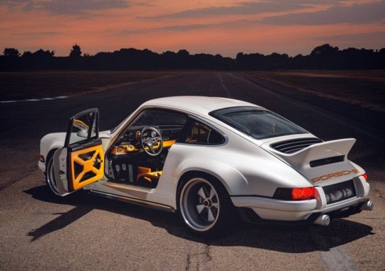sniffauto's tweet photo. Al #GoodwoodFestival è stata presentata una #Porsche #911Singer #DLS; quando #tradizione e #tecnologia si incontrano https://t.co/Oe5DQ3pqCV @Porsche @GoodwoodRRC https://t.co/dWw4wYczVg