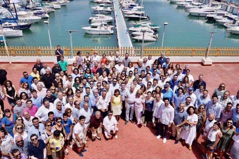 VicenteBetoret's tweet photo. Acompañando a @pablocasado_ en #Gandia donde nos ha explicado su proyecto para España y para la comunidad Valenciana.
Unidad, renovación y recuperar la ilusión de los afiliados al Partido Popular Comunitat Valenciana.
#ElPPqueQueremos #IlusiónPorElFuturo🇪🇸 
#SempreValencia https://t.co/qEhC0NGn0X