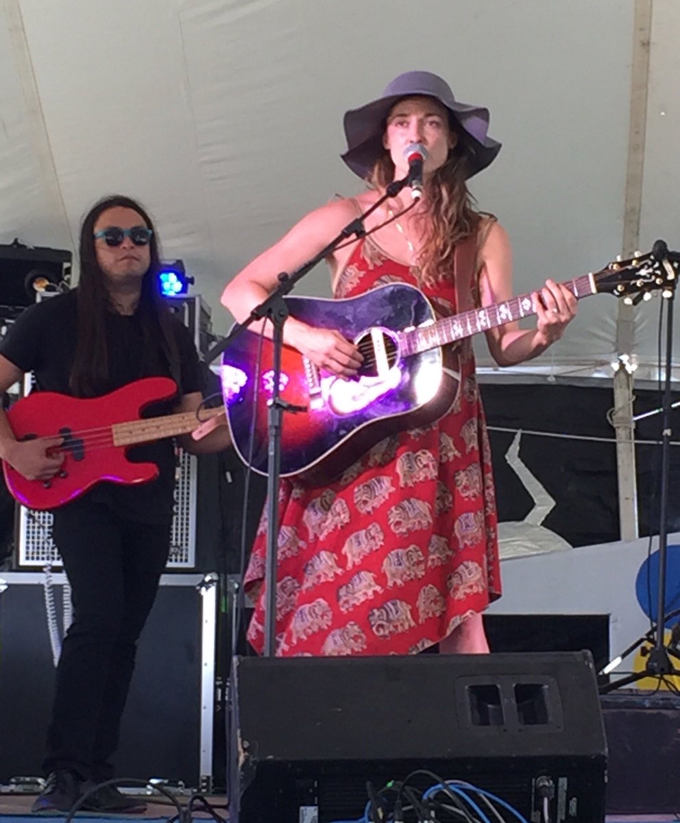 jandersnoyd's tweet photo. Crazy good set today from @dawnlandes  @ La Fete - loved what I heard from the upcoming album. https://t.co/pSshkun86q