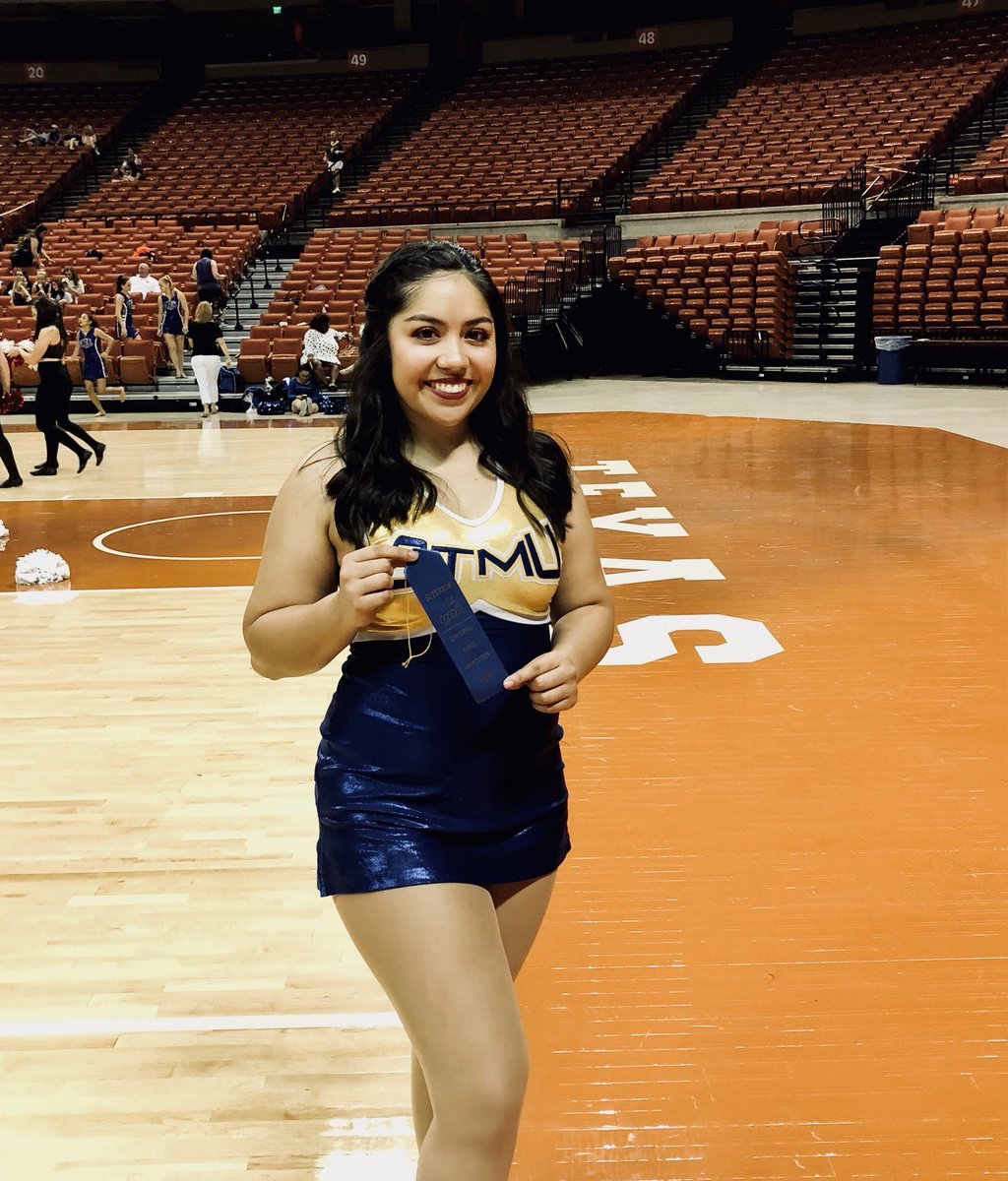 TriSigmaStMU's tweet photo. Congratulations to our sister Alyssa for getting a Superior Award this weekend at UDA Dance Camp 🔥🏅 https://t.co/oR2KqIXEAa