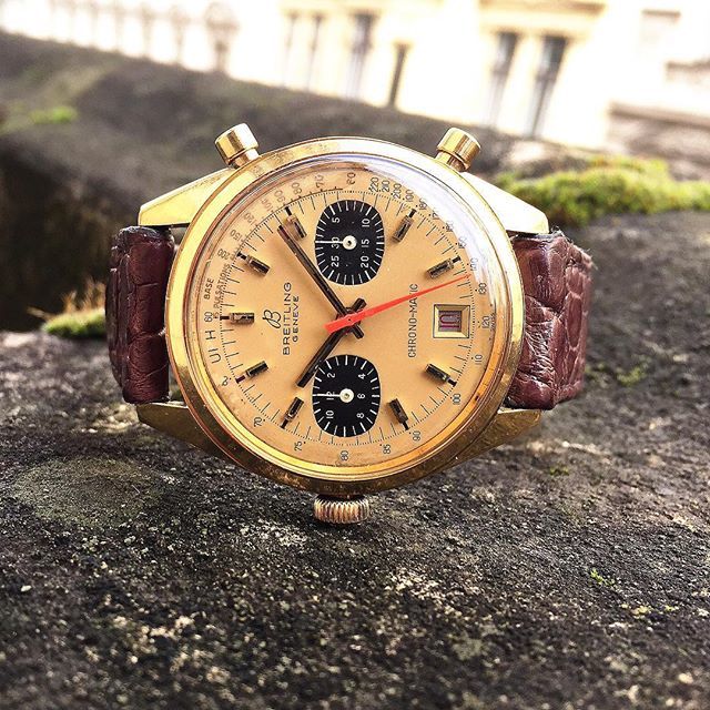 WatchFred_IG's tweet photo. #vintagechronograph ❤️
#ref. 2116 #Chronomatic in solid 18k
.
#legendaryfuture #breitling .
#vintagebreitling #watches #cal11 #cal12 #watchfam #watchesofinstagram #watchfred #tw https://t.co/9r9xgJvbyI https://t.co/5NIAFFK1gY