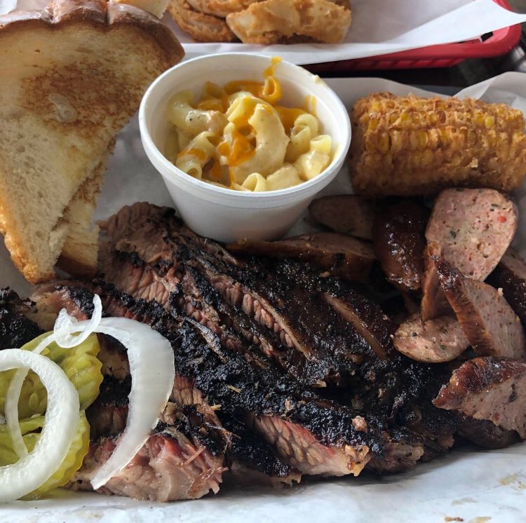 RaysBBQ1's tweet photo. No caption needed 😎 #raysbbqshack #houstonbbq #txbbq #thirdwardbbq #newlocation #samesmoke #3929ost #brisket #sausage #homemadesides https://t.co/ylG5baaX8d
