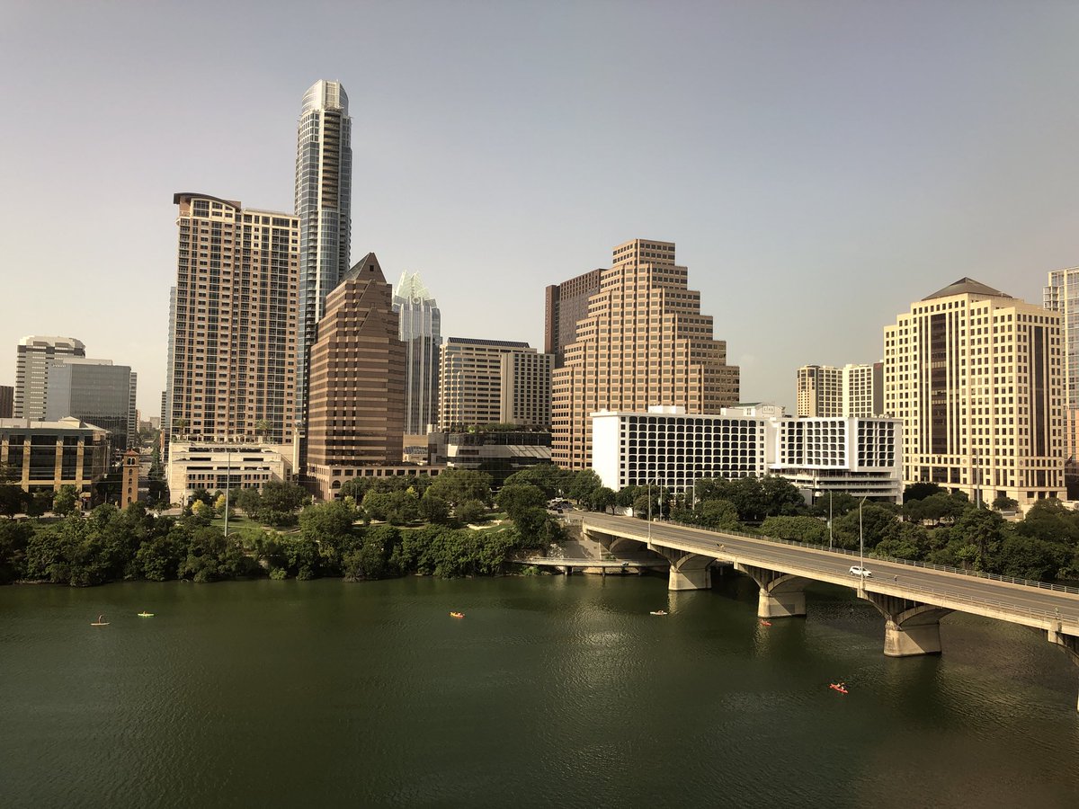 mrmartinwillis's tweet image. A room with a view! #austin #WWADE18