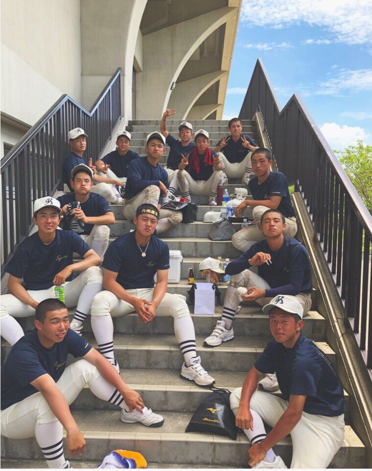 huk_jp's tweet photo. 7月15日
九産野球部引退しました。
この3年59人の仲間と野球ができてほんとに幸せでした！
暑い中応援ありがとうございました！
最高の2年半でした！🤩🤩 https://t.co/onsvgfkvWr