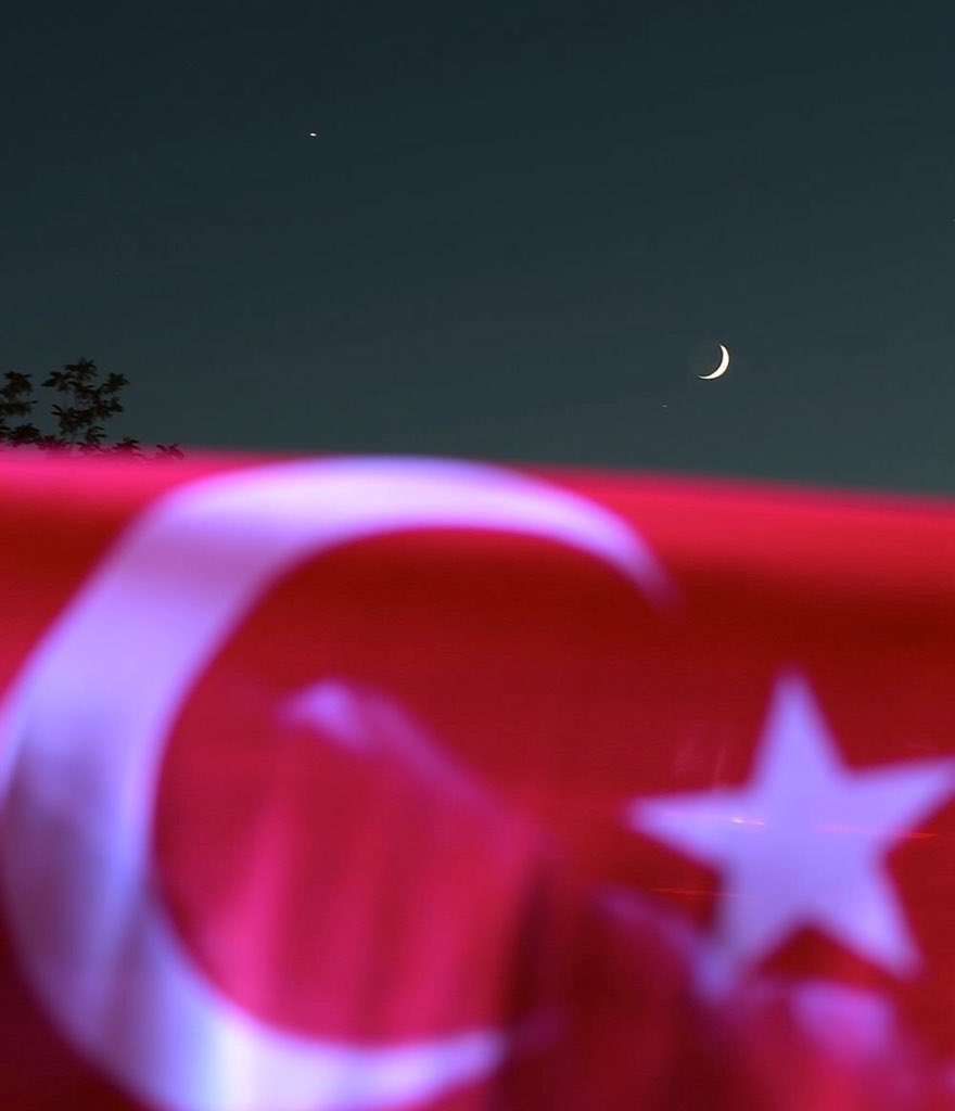 Bu geceden bir kare #MilletinZaferi