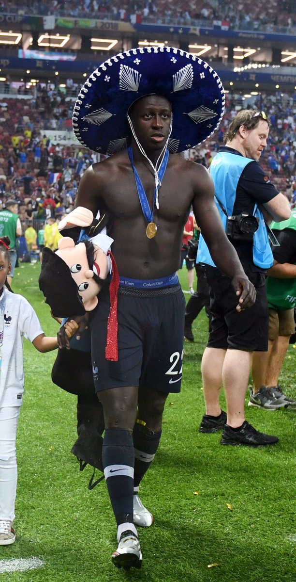 benmendy23's tweet photo. @abraham_juanp @GarciaPosti @Televisa @tvazteca Ahaha gracias a vos !!! 😍😂😂😂 https://t.co/Rz0mPxdx25