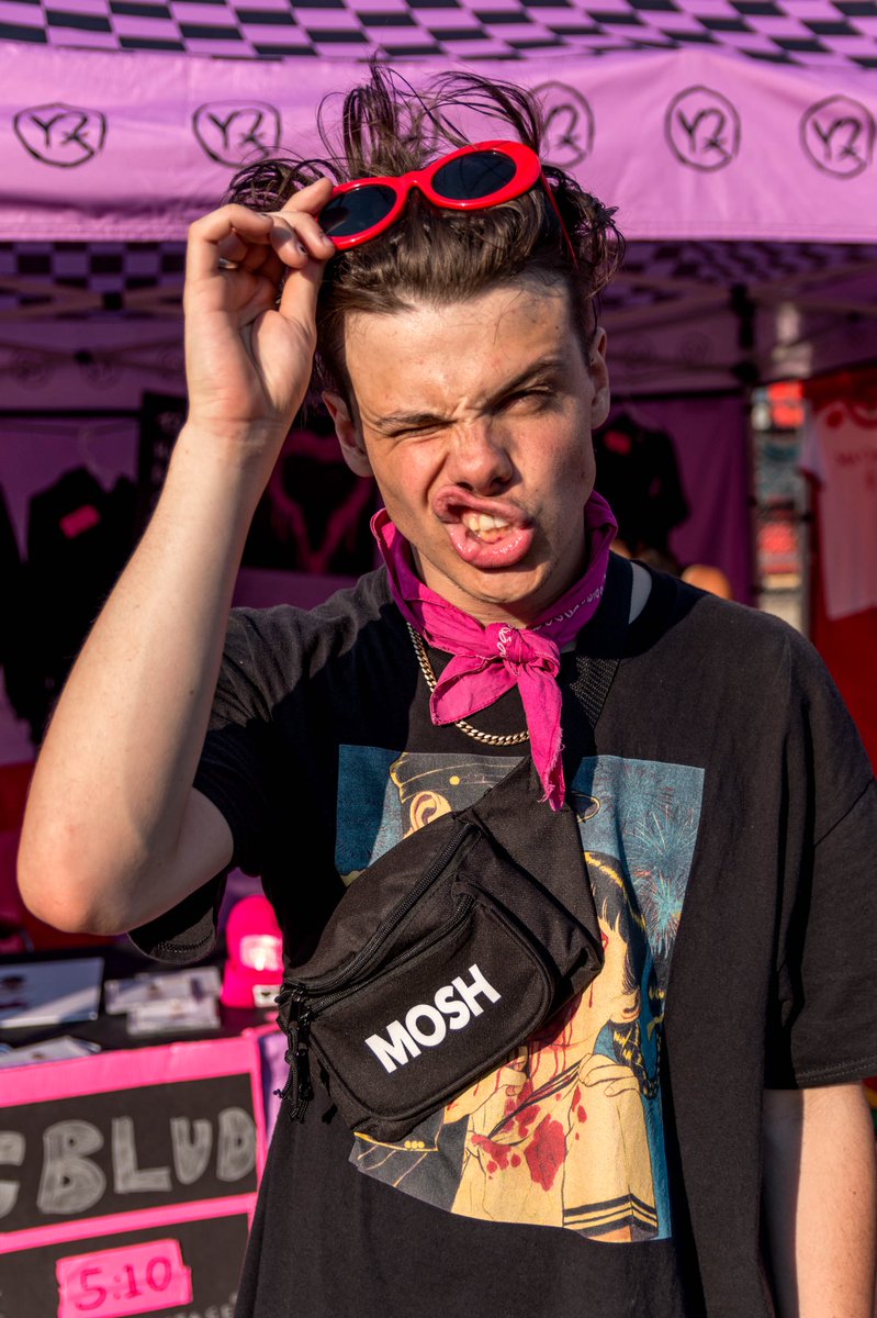 lexischnell's tweet photo. yungblud pt. 2 // vans warped tour https://t.co/w3M1P5xXYs