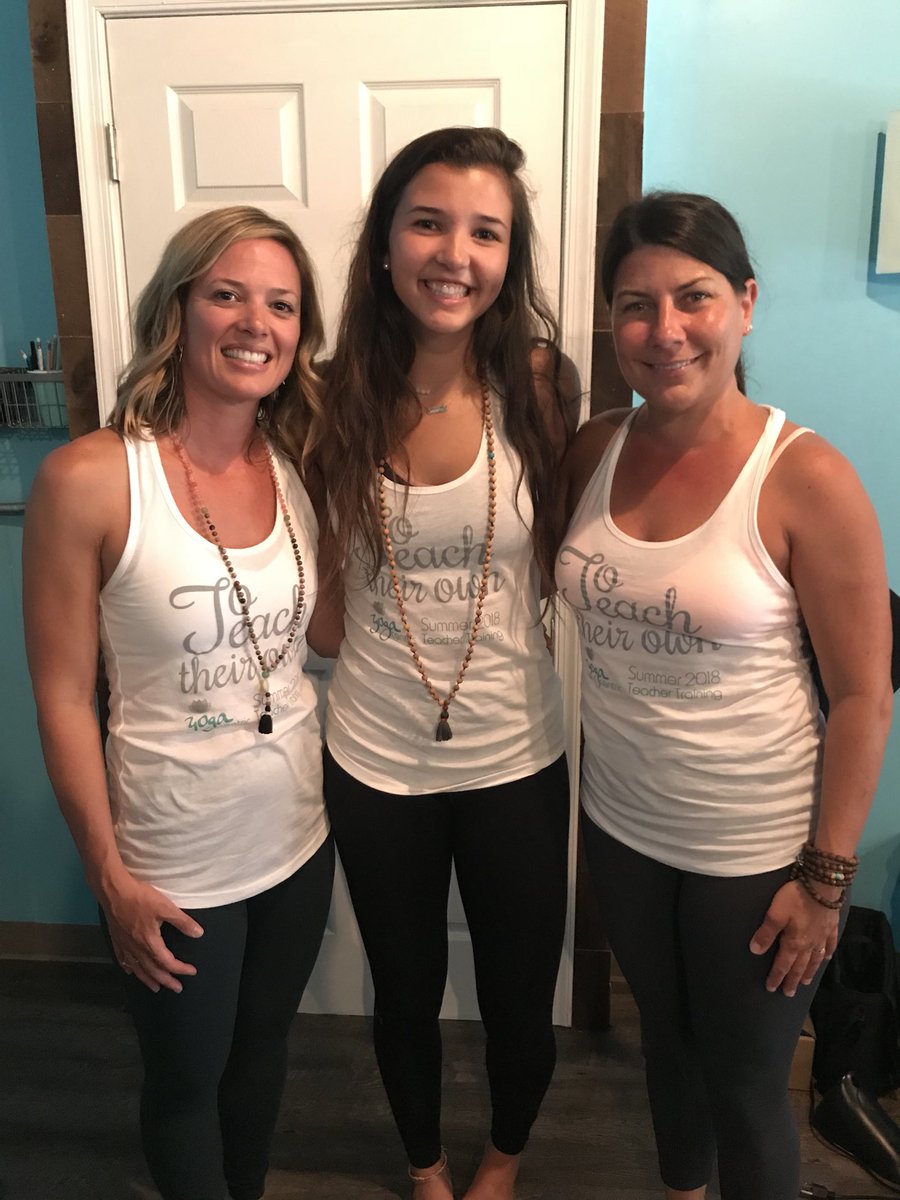 sbaldwin109's tweet photo. Congratulations @jilllianbaldwin for completing your yoga teacher training. You amaze me and I am so proud of you!!! Thank you Candice  for supporting her all the way!! ❤️ ✌🏻🧘🏼‍♂️ #namaste #yogalife https://t.co/0u5APrI1rp