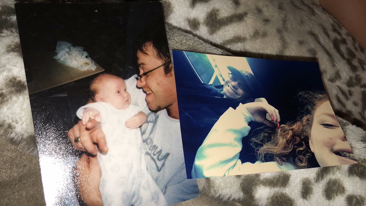 lilrenex's tweet photo. it kills me everyday knowing its almost been a year since you been gone and it seems like yesterday we were having a conversation about you walking me down the isle when i get married ๐ข breaks my heart youre gone. rip dad ilysm #ripdannyboy #daddysgirl https://t.co/aVm0VauHqi