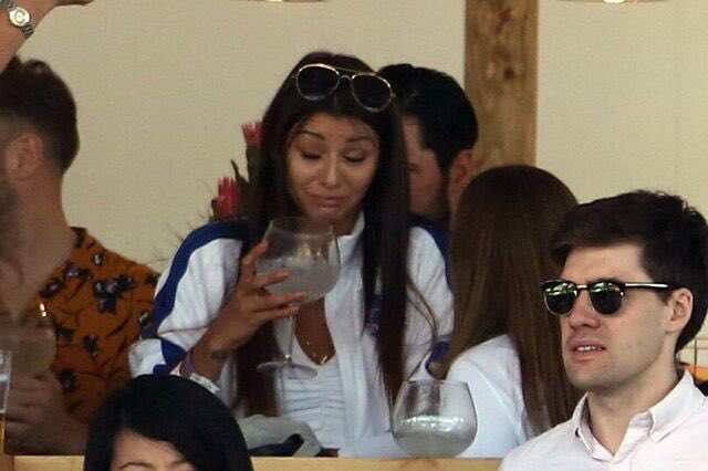 eleanorcaldeuk's tweet photo. I’m my own mood x https://t.co/cDZ6o1e8Y7