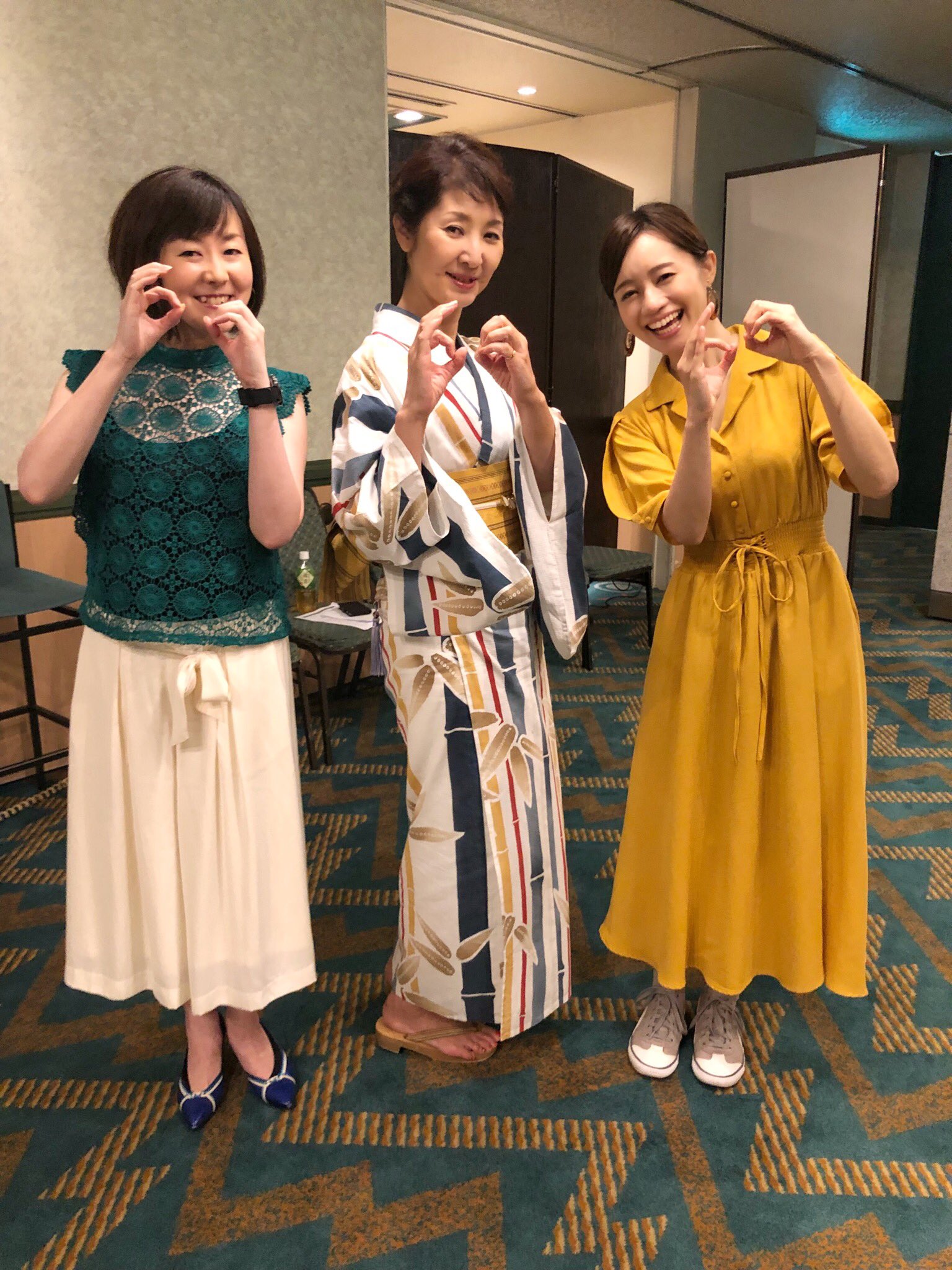 高岡美樹のべっぴんラジオ 松本雅子アナウンサーと斉藤雪乃さんとタカオカさんを激写 60周年を表現してもらいました このあと登場でーす T Co 1to1zav37b Twitter 高岡美樹のべっぴんラジオ 松本雅子アナウンサーと斉藤雪乃さんとタカオカさんを激写 60周年を表現してもらいました このあと登場でーす T Co 1to1zav37b Twitter