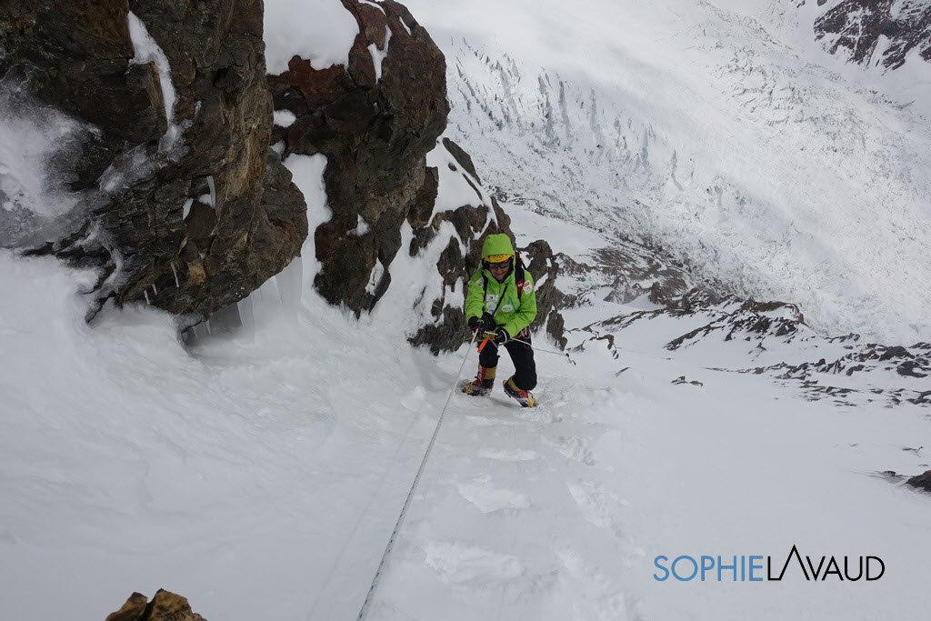 SophieLavaud's tweet photo. 11 juillet : de retour au camp de base, en attendant que la montagne soit équipée pour tenter directement un summit push...
#K2_2018 #letsgosummit
#Milletriseup #Baechli #Grivel #asporteyewear (Adidas) #tingerlaattoujoursavecmoi https://t.co/6anRXNs3xB