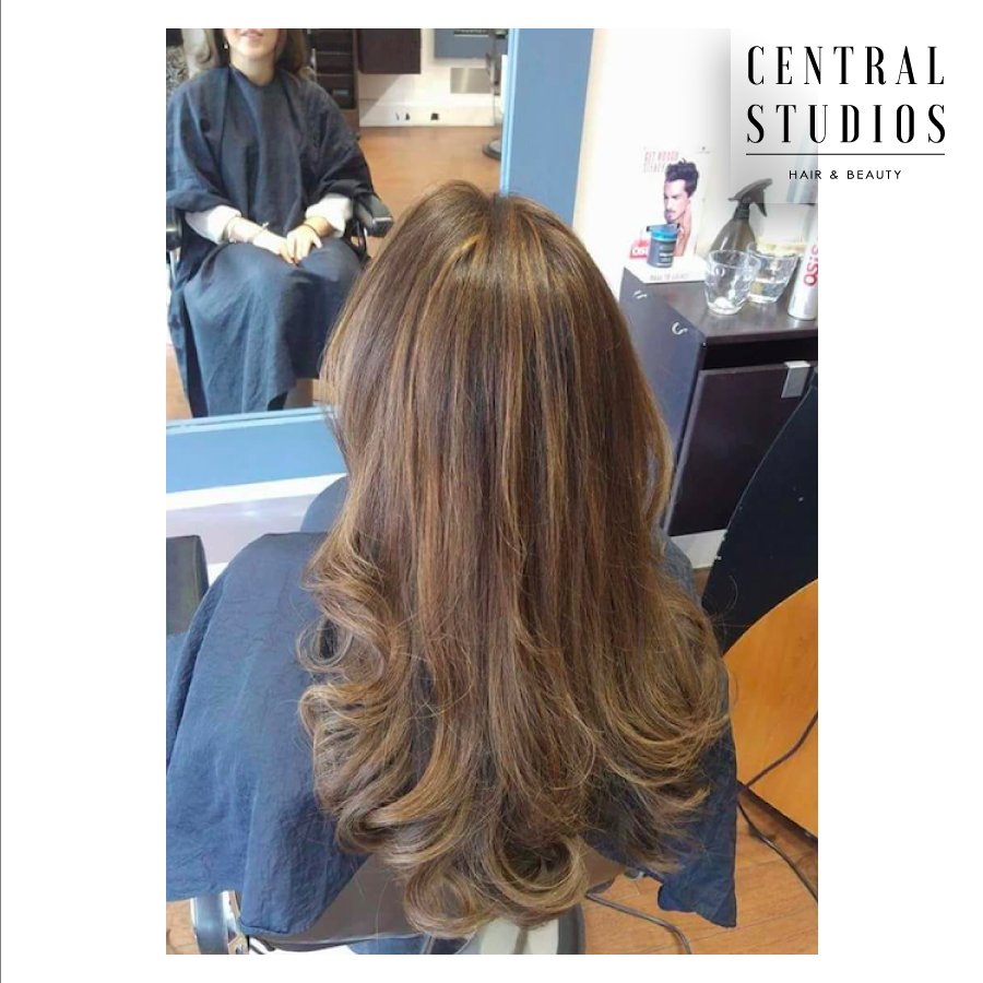 centralstudios2's tweet image. Perfect Balayage. 
Contact us on 020 8343 2638 for inquiries.
#hairstyle #haircut #haircolor #hairstylist #hairstyles #longhair #instahair #hairdo #stylish #summer #summerfeels