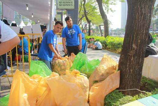 Waste4Change tweet media
