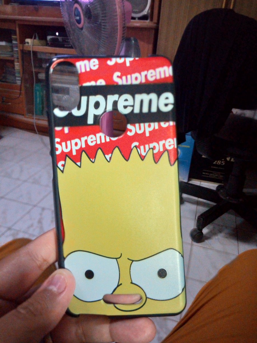 PP_PAGER's tweet photo. เคสซิลิโคน Wiko view max 
- สีดำ 200 บาท
- Supreme 250 (ลายด้านล่างที่ร้านสกรีนเอียงไปนิดหน่อย)
ยังไม่ได้ใช้เลย ซื้อ 2 อัน 400 บาท สนใจทักได้ค่ะ #ขายเคส #wiko #viewmax #เคสมือถือ #เคสwiko https://t.co/2uAquaWMcK