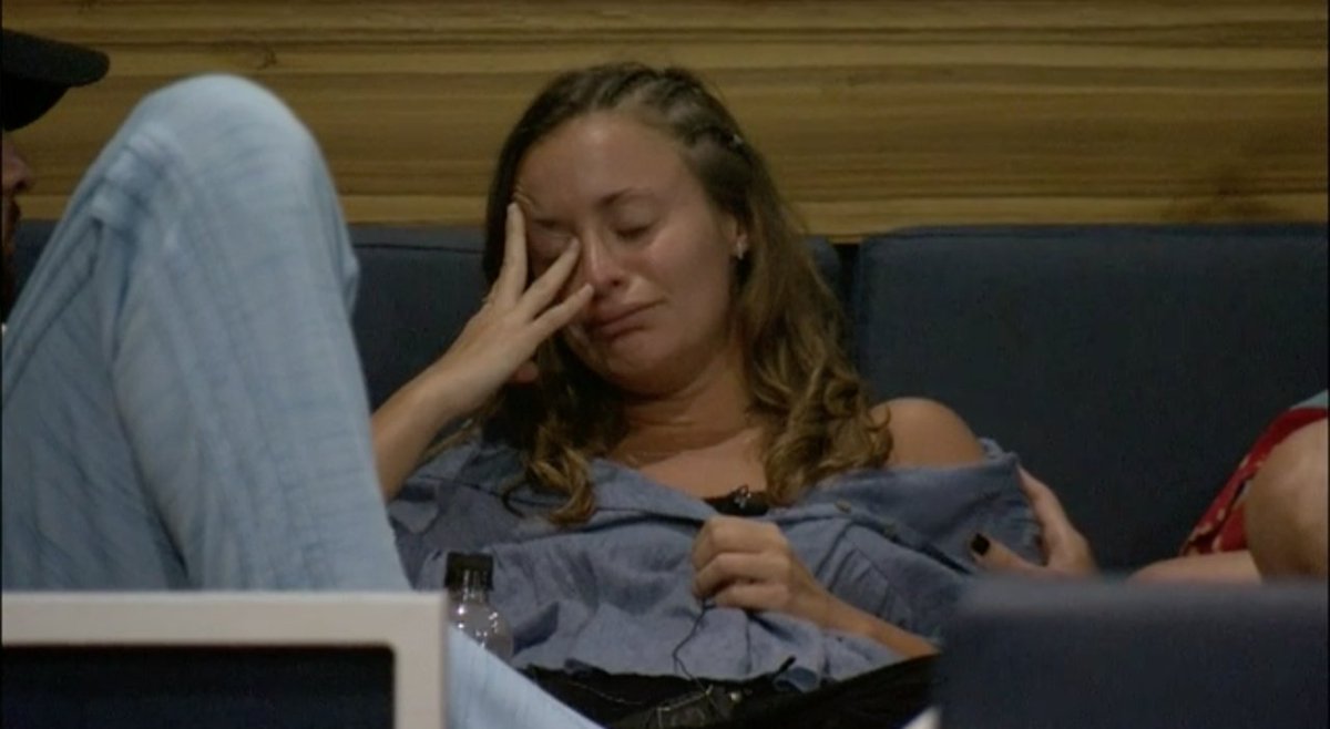 BB_Updates's tweet photo. Kaitlyn- I feel stupid for putting Swaggy up #BB20 https://t.co/cYhtIs62ae