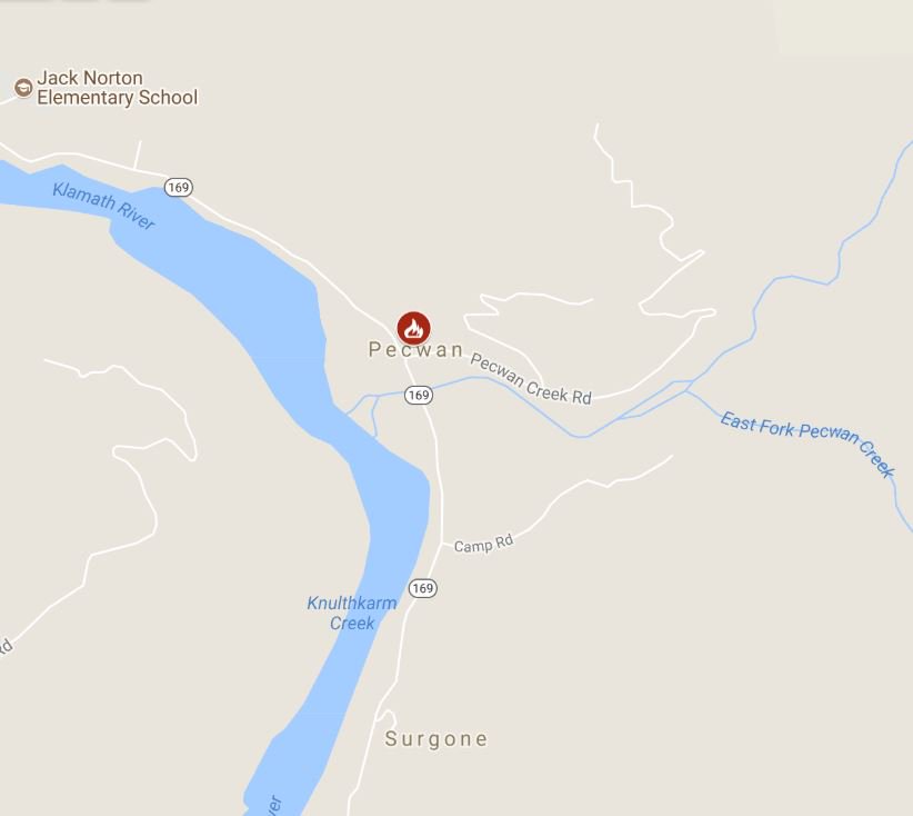 CAL_FIRE's tweet image. Firefighters are battling a 10 acre fire at Highway 169 in Pecwan (Humboldt County). #JohnsonFire  Structures threatened.